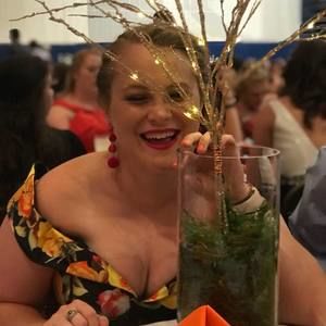 Meet your Posher, Saxton